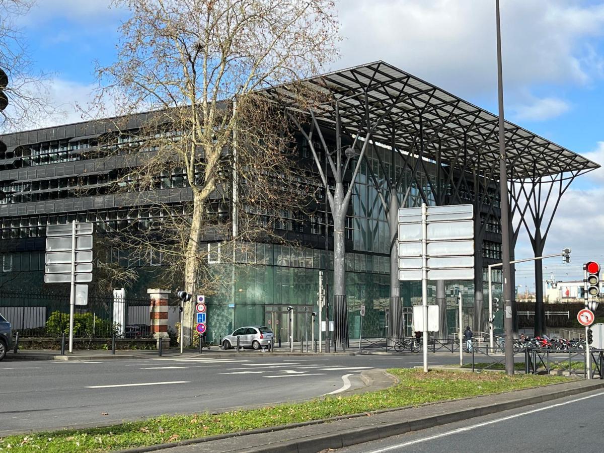 Apartamento Le Vicomte Melun Exterior foto